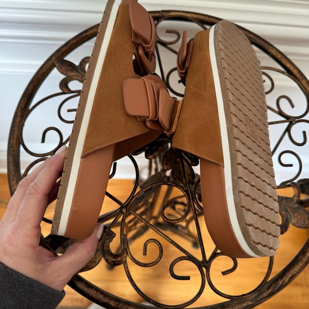 Time and Tru NEW Dressy Footbed Slide Slip On Sandals in Cognac. Size 6 - Picture 7 of 12